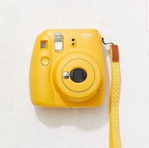 Fujifilm Instax Mini 9 (marigold/mustard yellow)